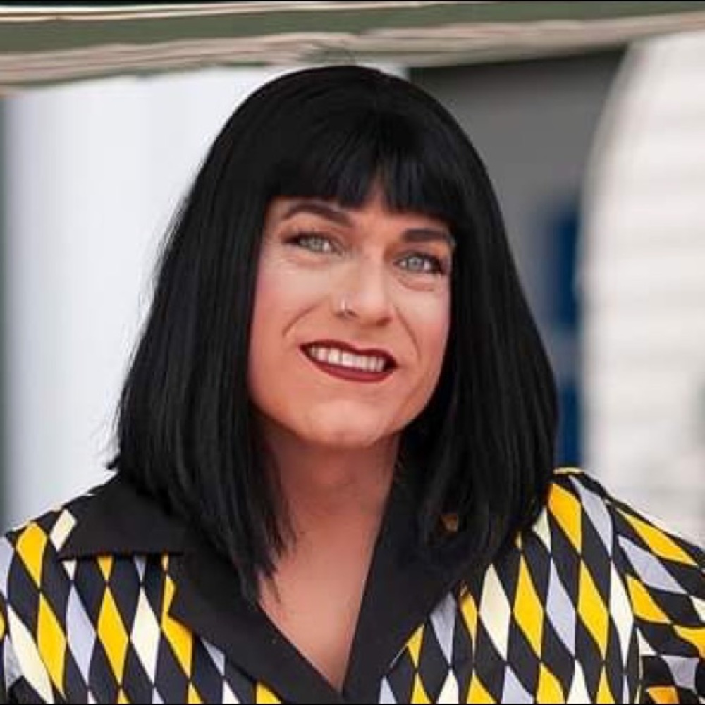 Meet your Posher, Paula